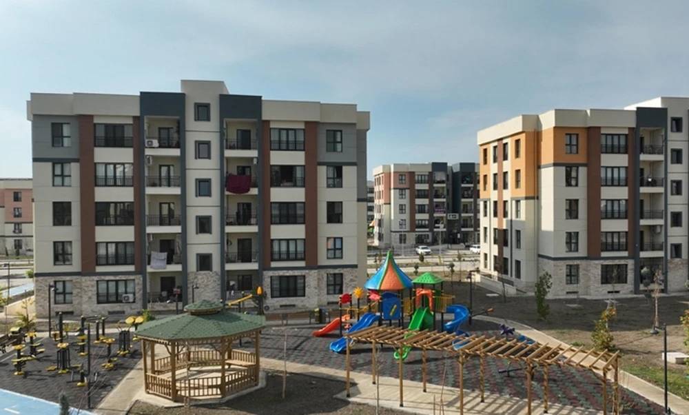 TOKİ 200 binden fazla kişiyi indirimli ev sahibi yapacak! Bu şehirler listede 9